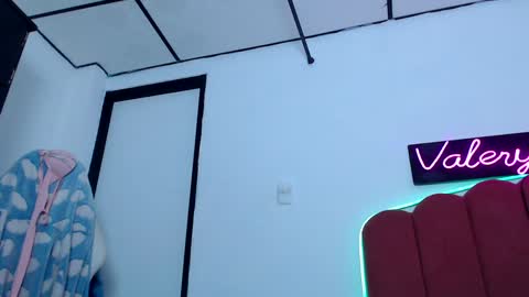 Snapshot of valerybaker1 chatting on 12.06.24 B V Naughty online show from 12.06.24