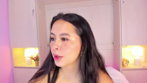 Snapshot of valerymeyerr chatting on 09.19.25 valerymeyerr online show from 09.19.25