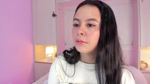 Snapshot of valerymeyerr chatting on 10.12.25 valerymeyerr online show from 10.12.25