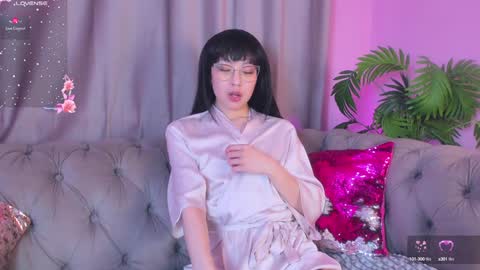 Snapshot of valerymur chatting on 01.17.25 Valery Mur3 online show from 01.17.25