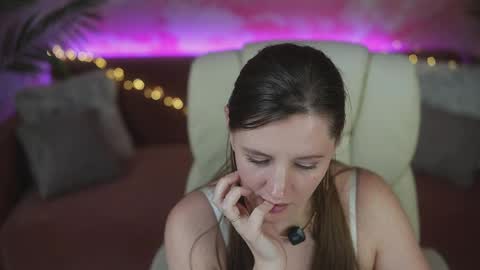 V A L E R Y  M U R online show from 04.03.26