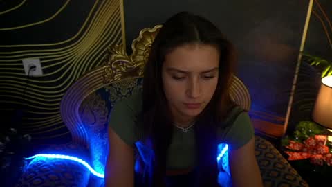 Snapshot of valeryroyale chatting on 12.04.24 Valery online show from 12.04.24