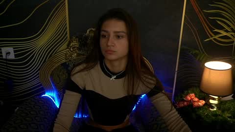 Snapshot of valeryroyale chatting on 12.28.24 Valery online show from 12.28.24