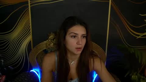 Snapshot of valeryroyale chatting on 01.07.25 Valery online show from 01.07.25