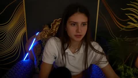 Snapshot of valeryroyale chatting on 02.02.25 Valery online show from 02.02.25