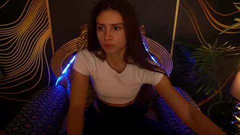 Snapshot of valeryroyale chatting on 02.09.25 Valery online show from 02.09.25