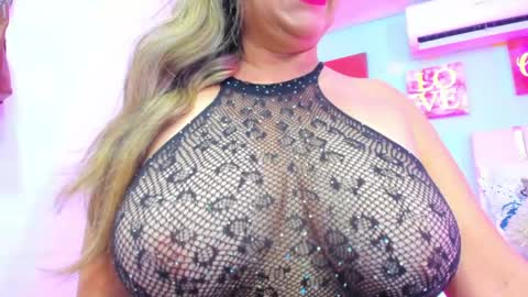 Snapshot of valerysex4u chatting on 05.03.26 Valery online show from 05.03.26