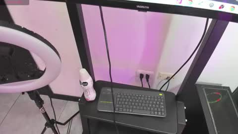 Valerie Shadey  online show from 01.08.26