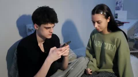 Snapshot of valesios chatting on 03.14.26 valesios online show from 03.14.26