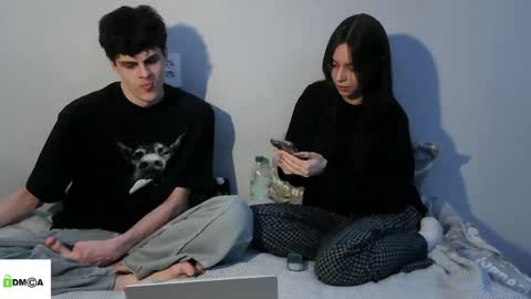 Snapshot of valesios chatting on 04.14.26 valesios online show from 04.14.26