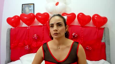 Snapshot of valesskahall chatting on 02.13.25 Valesskahall online show from 02.13.25