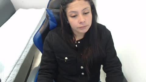 Snapshot of valevicious chatting on 03.31.26 valevicious online show from 03.31.26