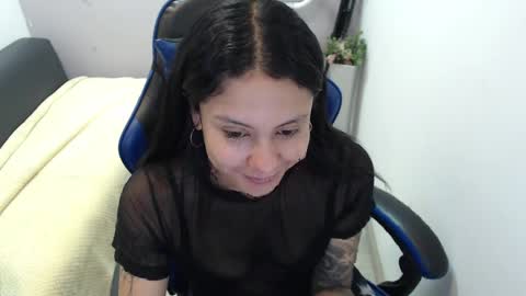 Snapshot of valevicious chatting on 04.07.26 valevicious online show from 04.07.26