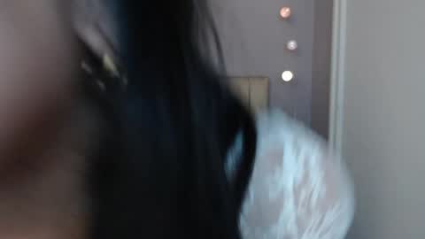 Snapshot of valevicious chatting on 04.16.26 valevicious online show from 04.16.26