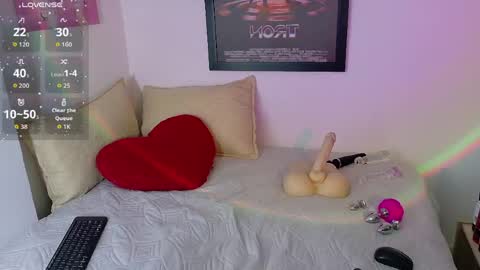 Valkiria moore  online show from 04.07.26