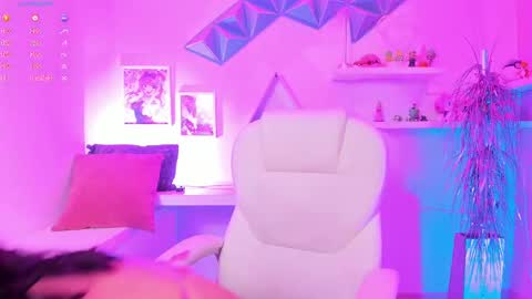 Snapshot of valkiria_ponce chatting on 10.07.25 Valkiria online show from 10.07.25