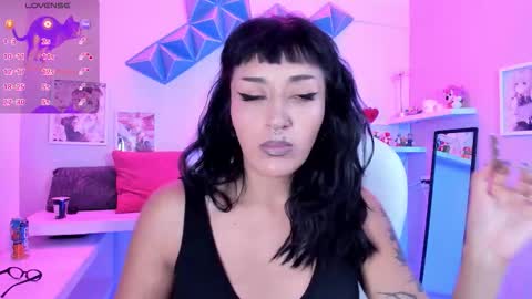 Snapshot of valkiria_ponce chatting on 02.19.26 Valkiria online show from 02.19.26