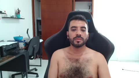 Snapshot of vallartamexi chatting on 07.05.26 Roberto Carlos online show from 07.05.26