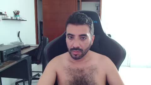 Snapshot of vallartamexi chatting on 07.16.26 Roberto Carlos online show from 07.16.26