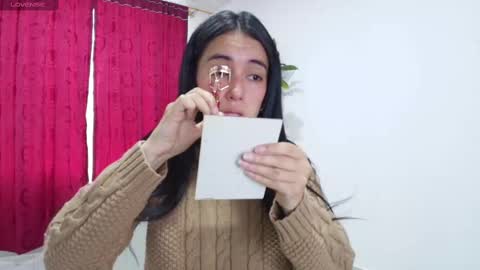 Snapshot of vallery_evanss chatting on 02.11.25 Taty independent account online show from 02.11.25