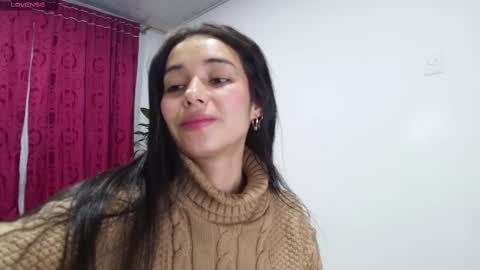 Snapshot of vallery_evanss chatting on 02.13.25 Taty independent account online show from 02.13.25