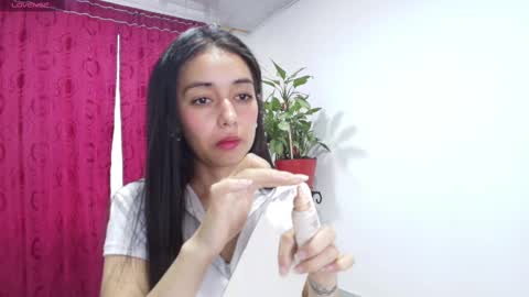 Snapshot of vallery_evanss chatting on 02.15.25 Taty independent account online show from 02.15.25