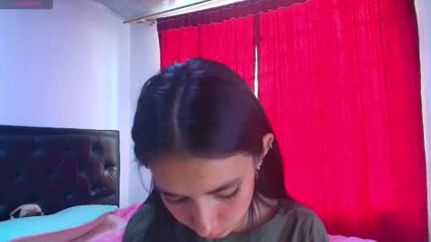 Snapshot of vallery_evanss chatting on 10.31.25 Taty independent account online show from 10.31.25