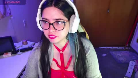 Im Violet online show from 12.24.24