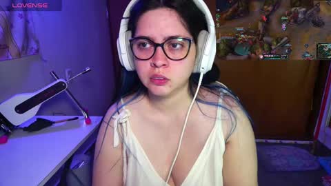 Im Violet online show from 02.08.25