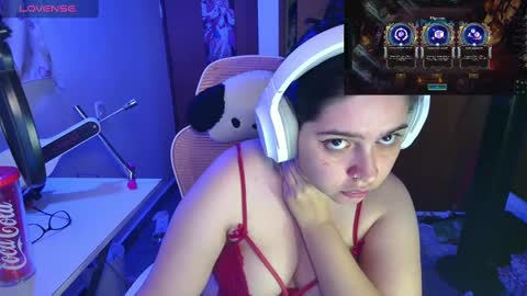 Im Violet online show from 03.05.25