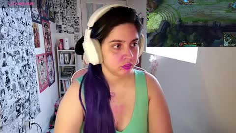 Im Violet online show from 09.20.25