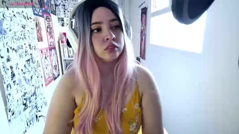 Im Violet online show from 10.19.25