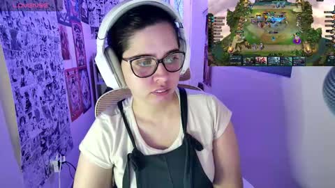 Im Violet online show from 11.05.25