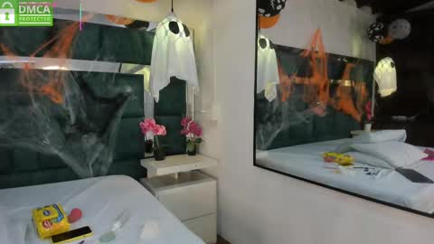 valtira nova online show from 10.31.25