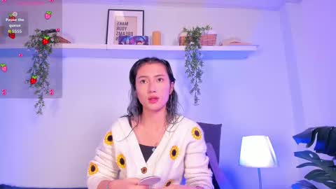 Snapshot of vampgyal chatting on 10.06.25 vamp online show from 10.06.25