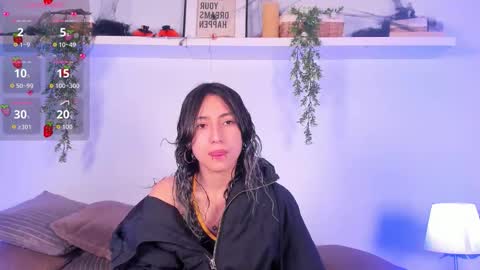 Snapshot of vampgyal chatting on 11.06.25 vamp online show from 11.06.25