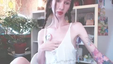 Snapshot of vampire_valentine chatting on 08.02.26 Mollyy Valentine online show from 08.02.26