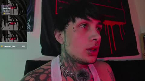 david guzman i model independenthelp me with a thumbs up online show from 09.20.25