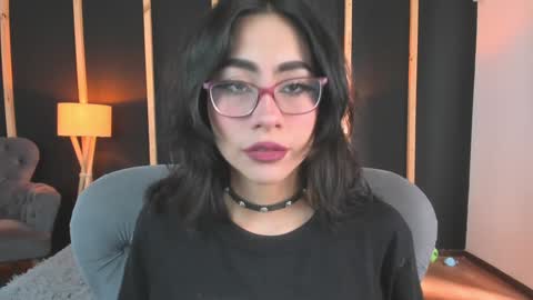 Snapshot of vampy_dolll chatting on 12.16.24 vampy_dolll online show from 12.16.24