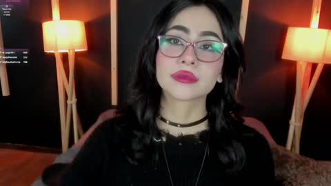 Snapshot of vampy_dolll chatting on 01.12.25 vampy_dolll online show from 01.12.25