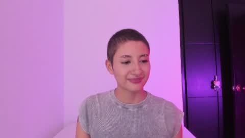 Snapshot of vandalovee chatting on 07.16.26 Babi Alu online show from 07.16.26