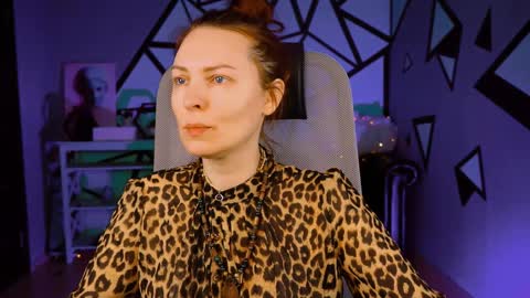 Vanda online show from 01.30.25