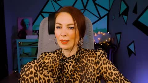 Vanda online show from 01.30.25