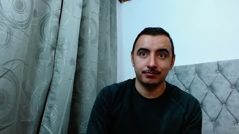 vanderheyl online show from 12.19.24