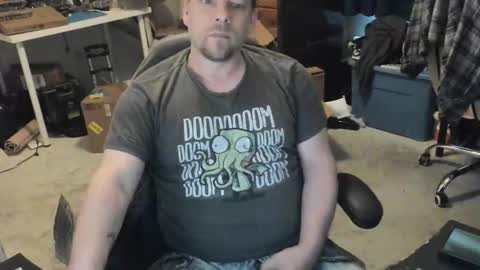 Snapshot of vandonh chatting on 03.18.26 vandonh online show from 03.18.26