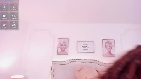 Snapshot of vane_vixen chatting on 10.23.25 vane_vixen online show from 10.23.25