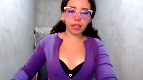 Snapshot of vanellopeschweetz chatting on 07.27.26 vanellopeschweetz online show from 07.27.26