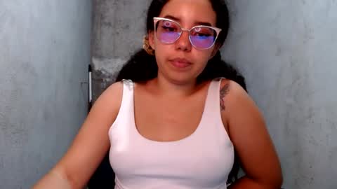 Snapshot of vanellopeschweetz chatting on 07.28.26 vanellopeschweetz online show from 07.28.26