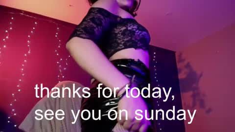 Snapshot of vanelope11 chatting on 11.04.25 Vanelope online show from 11.04.25