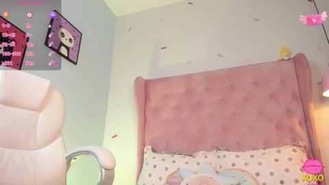 Snapshot of vanelope_evans_ chatting on 11.30.25 vanelope_evans_ online show from 11.30.25